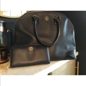 Tory Burch Robinson ZIP Wallet